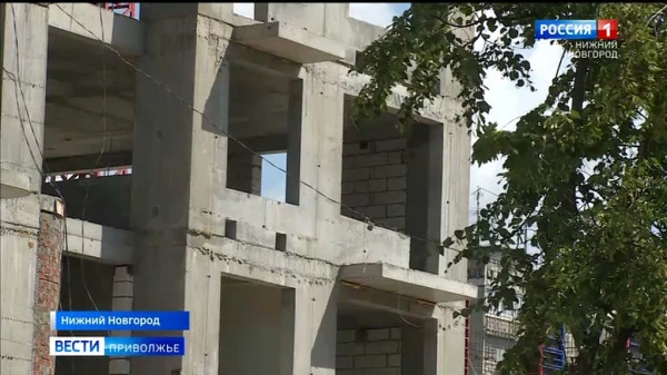 В Автозаводском районе провели экскурсию по строительной площадке нового ЖК