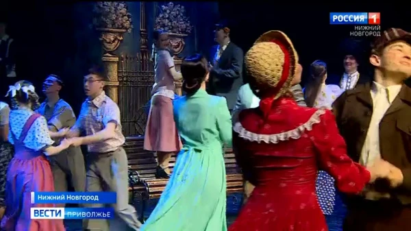 Русский национальный балет "Кострома" представил в Нижнем Новгороде спектакль "Домой с Победой"