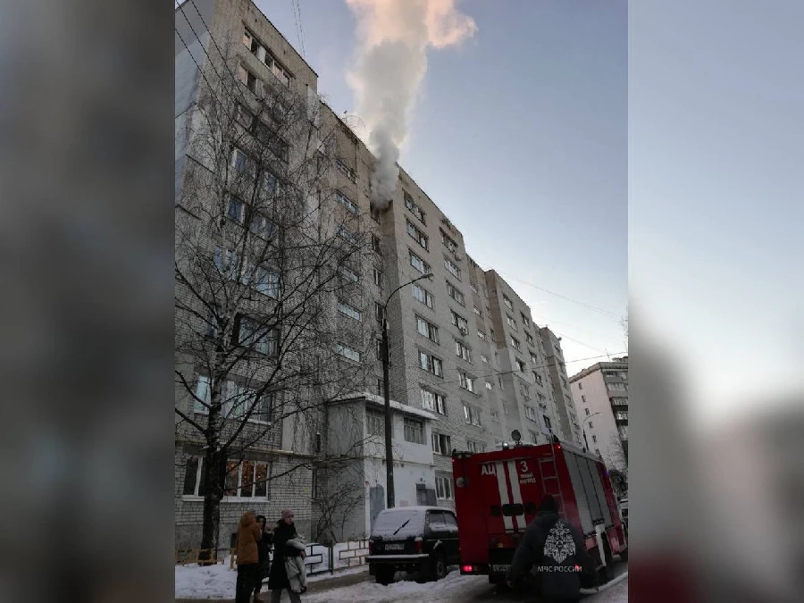 Двое детей пострадали при пожаре в многоэтажке на улице Усилова в Нижнем Новгороде