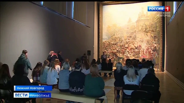 Обновленная экспозиция картины Маковского "Воззвание Минина" открылась в Нижегородском художественном музее