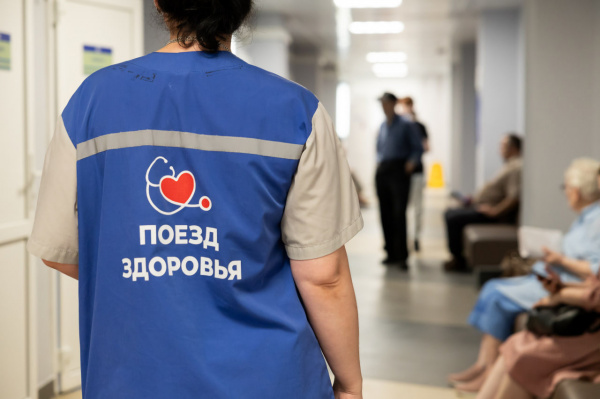 С начала года "Поезда здоровья" совершили 100 выездов в отдаленные уголки Нижегородской области