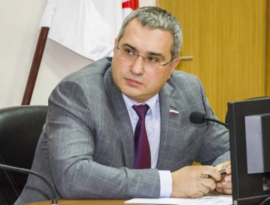 Экс-председатель нижегородской думы Дмитрий Барыкин заочно арестован на два месяца