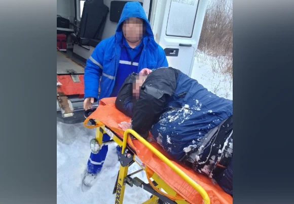 В Нижегородской области пенсионер едва не погиб, спасая провалившегося под лед любимца