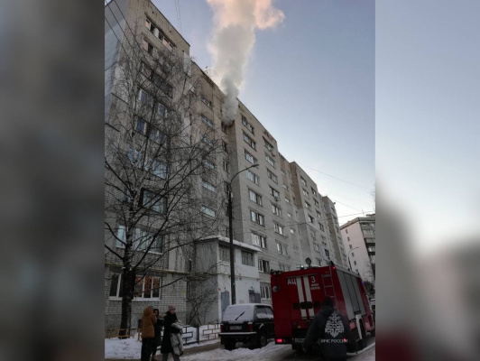 Двое детей пострадали при пожаре в многоэтажке на улице Усилова в Нижнем Новгороде