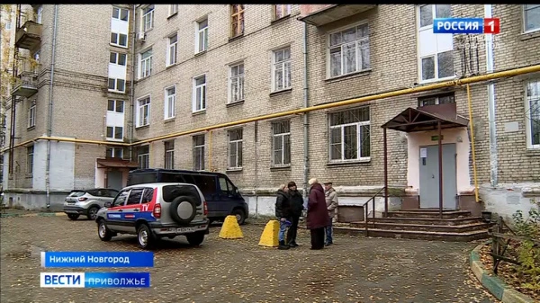 В доме №3 по улице Ярошенко из-за сырости разрушается фундамент, в квартирах - плесень: Кто поможет?