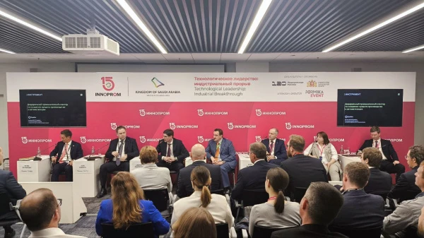 Нижегородские предприниматели провели более 40 переговоров на «Иннопром-2025»