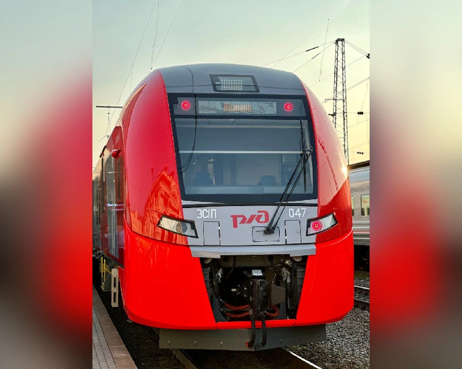 Скоростной поезд "Ласточка" по маршруту Нижний Новгород - Киров останется сдвоенным в августе 2023 года
