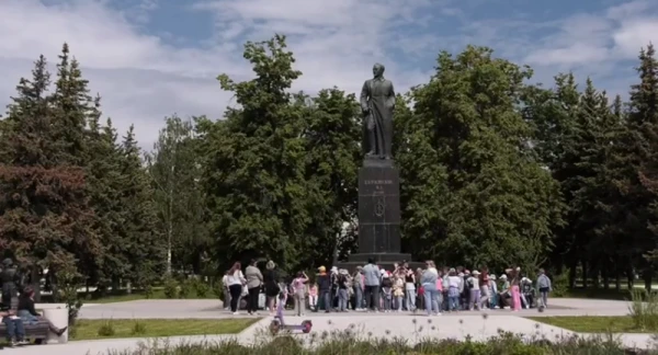В Дзержинске началась летняя оздоровительная кампания для школьников
