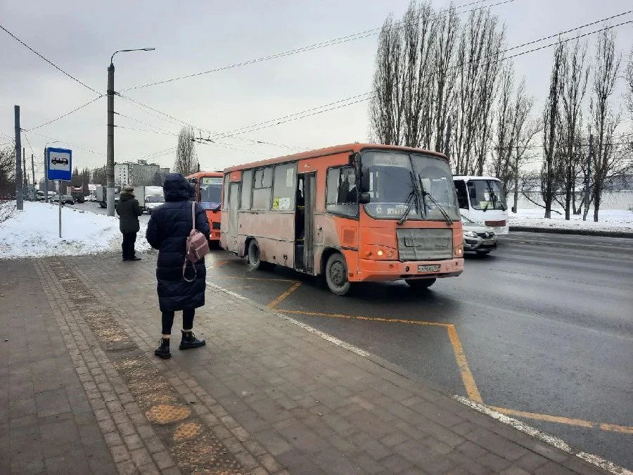 Троих водителей уволили за проезды остановок в Нижнем Новгороде