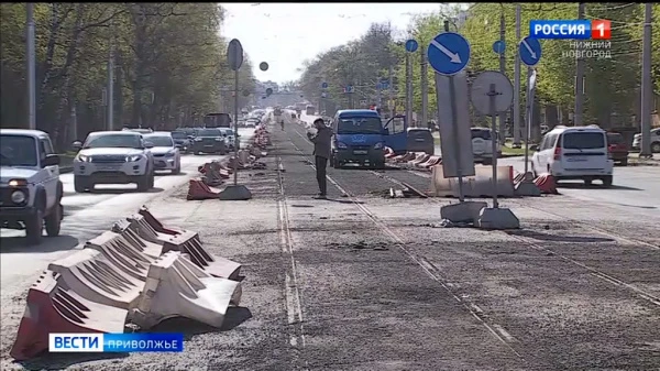До конца апреля планируется полностью завершить работы по реконструкции трамвайных путей на улице Бекетова 