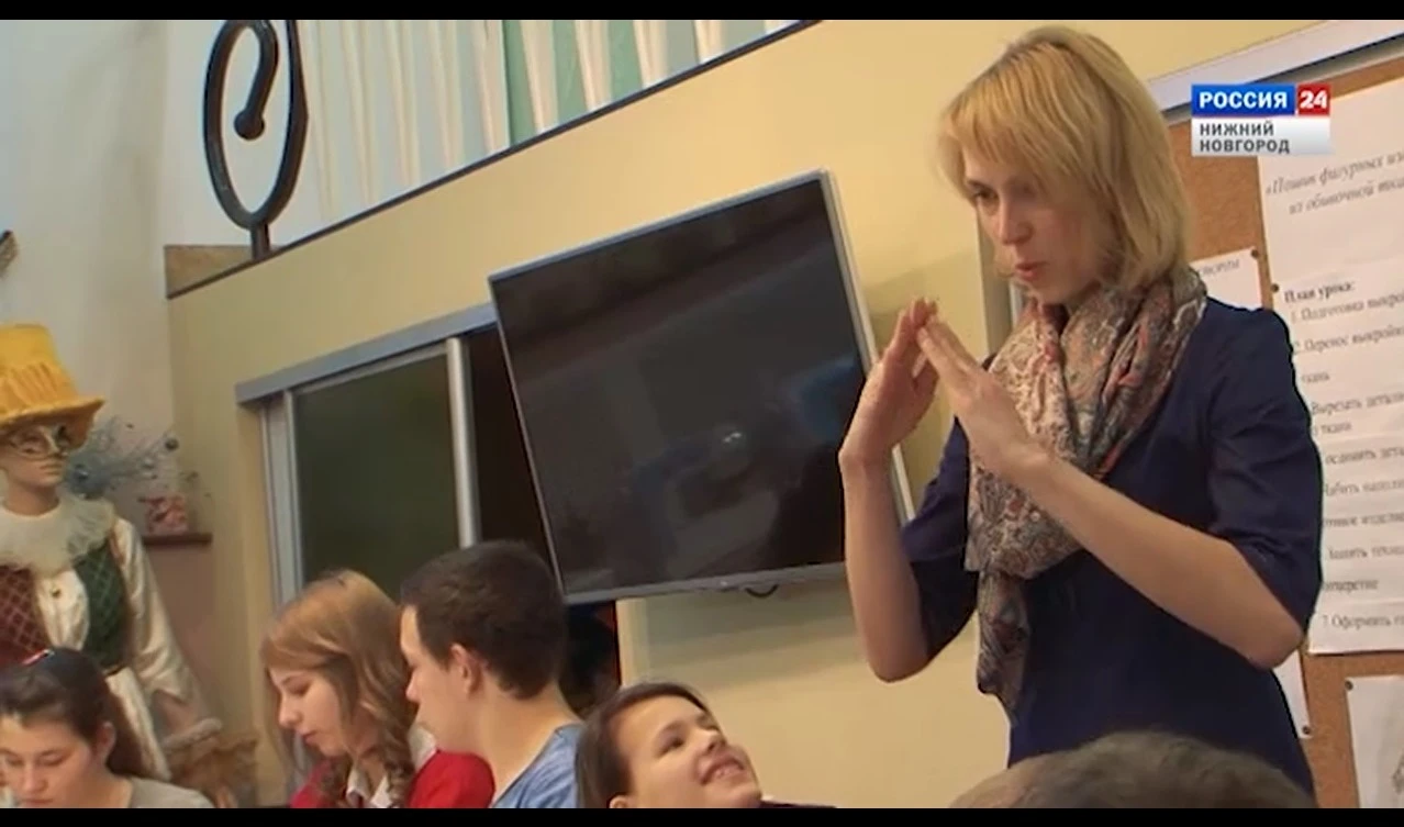 Фильм из проекта "День учителя": школа-интернат для глухих детей, театр "Пиано"
