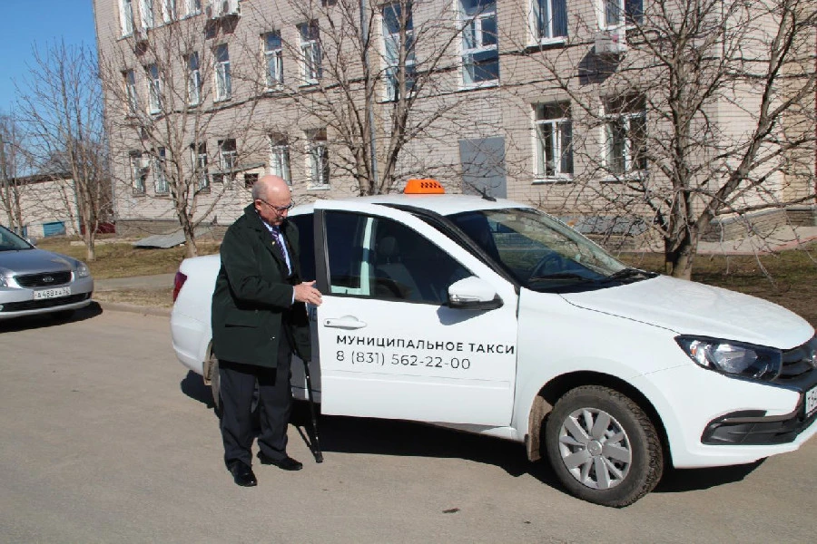 Муниципальное такси заработало в Краснобаковском округе