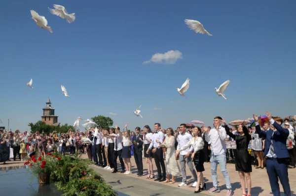 Более 800 выпускников в Нижнем Новгороде закончили школу с медалью