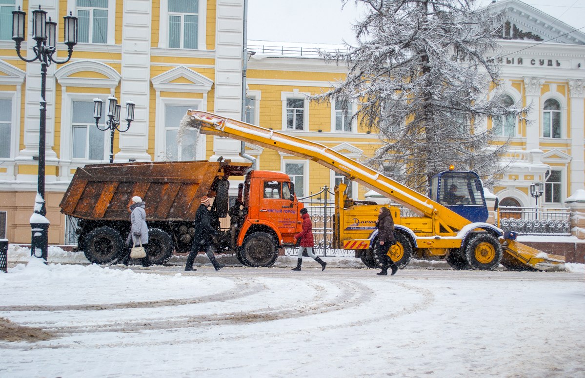 Уборка снега с дорог