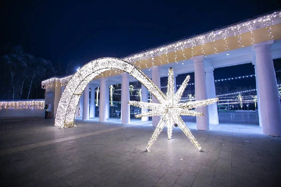Новогодняя программа «7 чудес Нового года» стартовала 31 декабря в парке «Швейцария» в Нижнем Новгороде