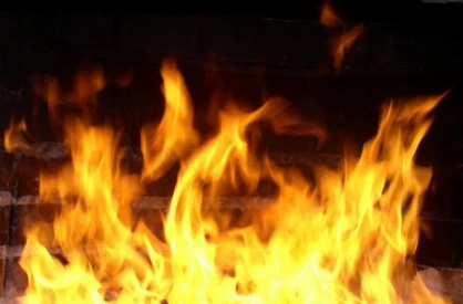 Двое мужчин погибли при пожаре в Чкаловске: причиной стала непотушенная сигарета