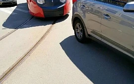 �������