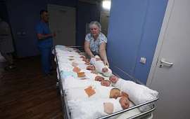 �������