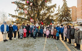 �������