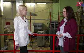 �������