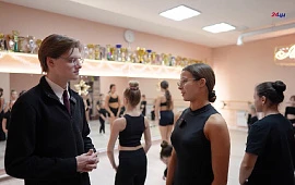 �������