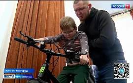 �������