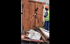 �������