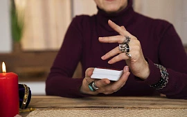 �������