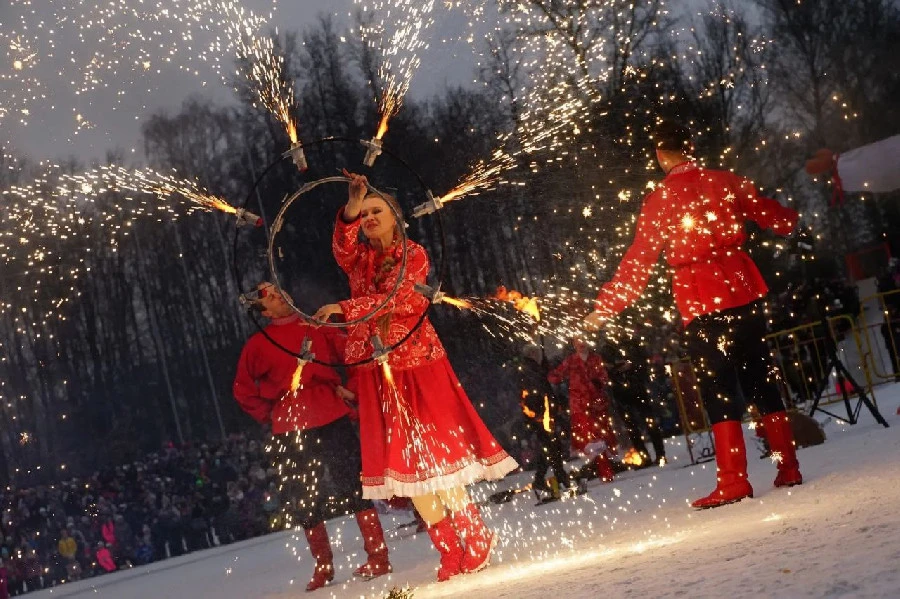 �������