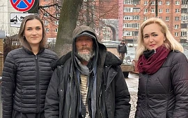 �������