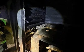 �������