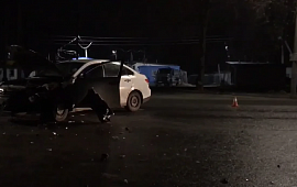 �������