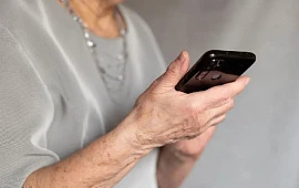 �������