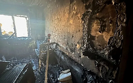 �������