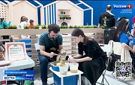 �������