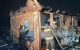 �������