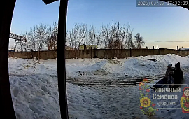 �������