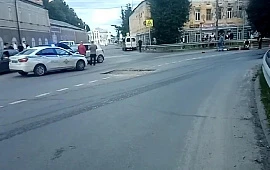 �������