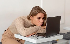 �������