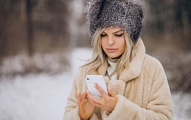 �������