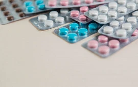 �������