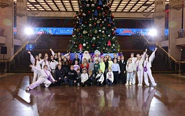 �������