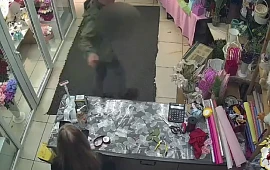 �������