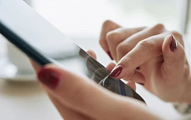 �������