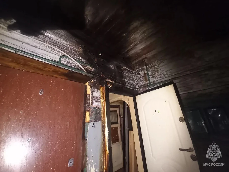 �������